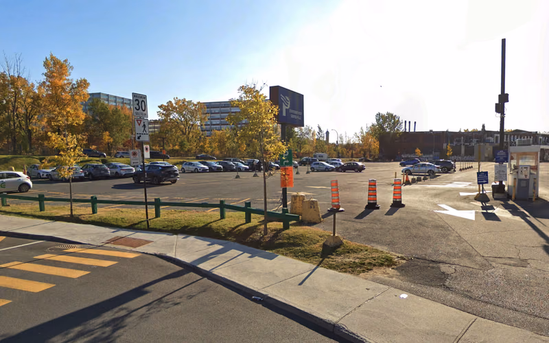 Parking Lot St. Denis - Montreal, QC (Land Only)