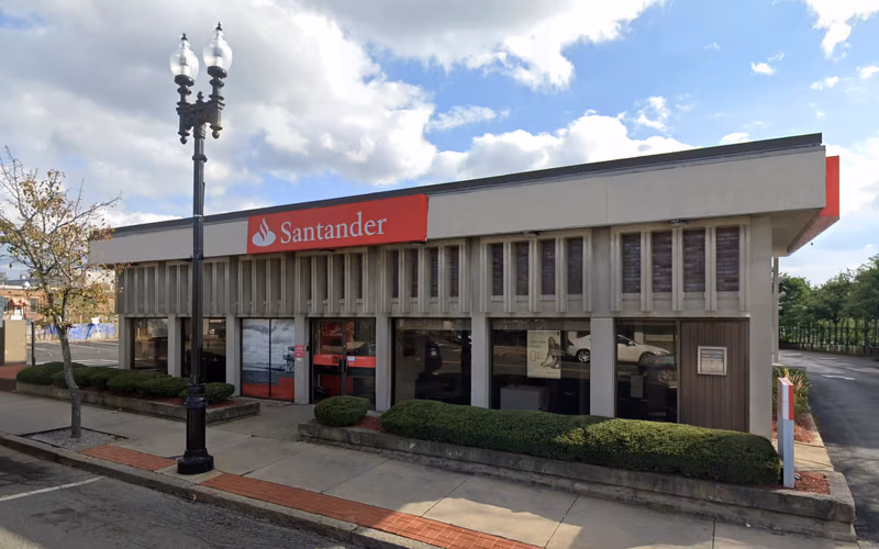 Santander - Wollaston, MA